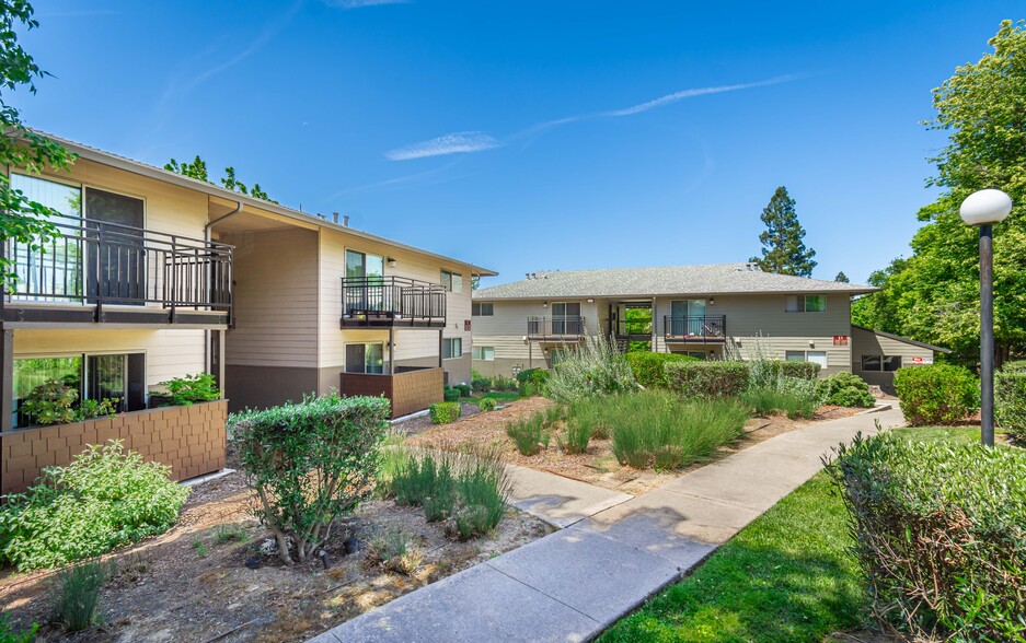 5101 Hackberry Ln, Sacramento, CA for sale - Building Photo - Image 1 of 22