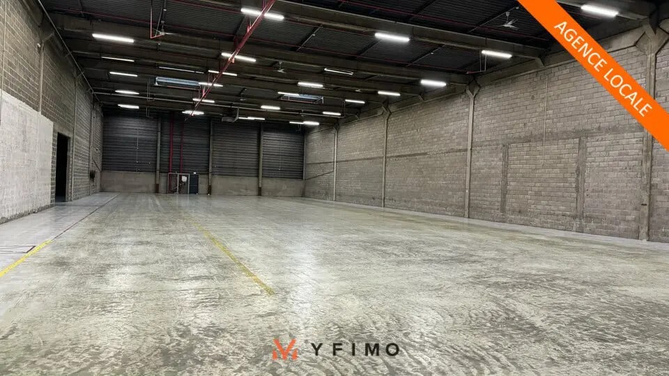 Location Entrepôt 1 386 m² à 9 581 m² - Photo 1