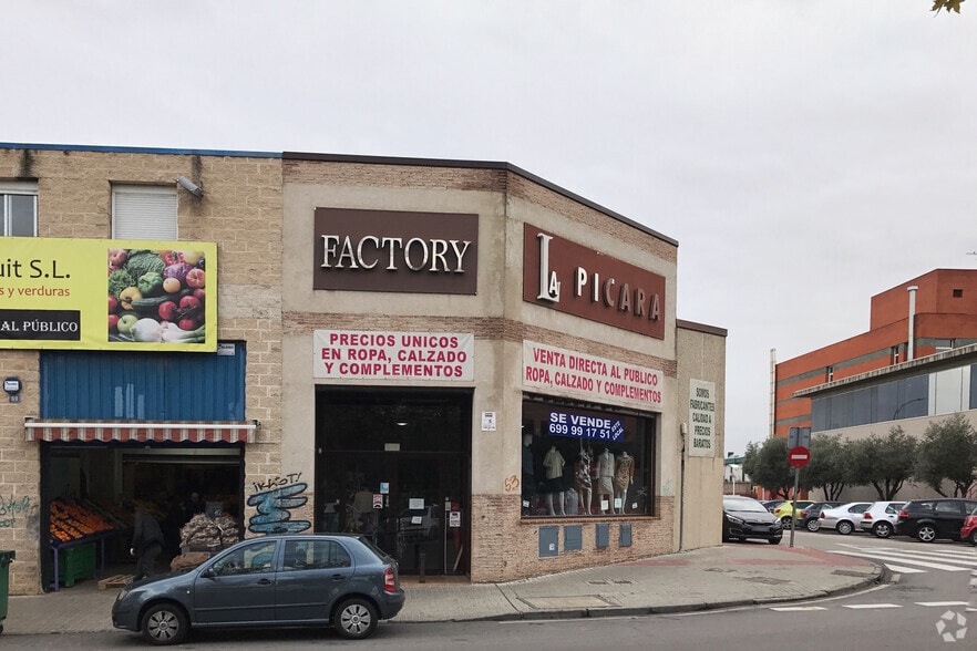 Calle Industrias, 71, Alcorcón, Madrid to rent - Building Photo - Image 2 of 21