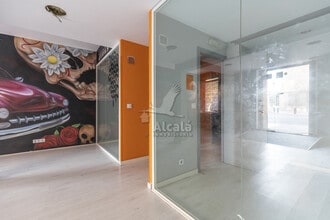 Retail in Alcalá de Henares, Madrid to rent Interior Photo- Image 2 of 7