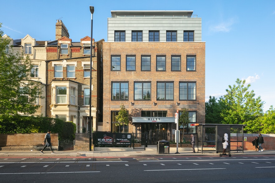 724 Holloway Rd, London for sale - Primary Photo - Image 1 of 8
