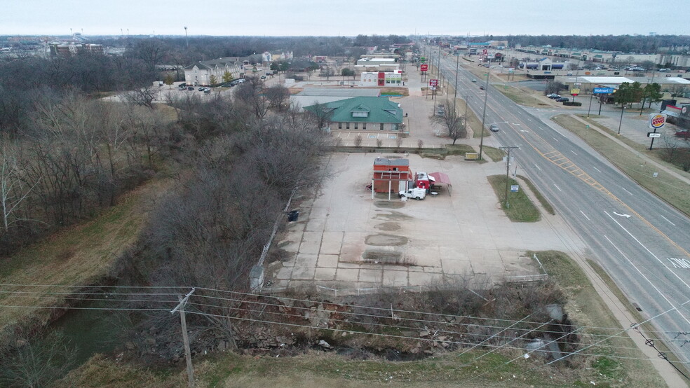 110 N Perkins Rd, Stillwater, OK for sale - Building Photo - Image 1 of 1