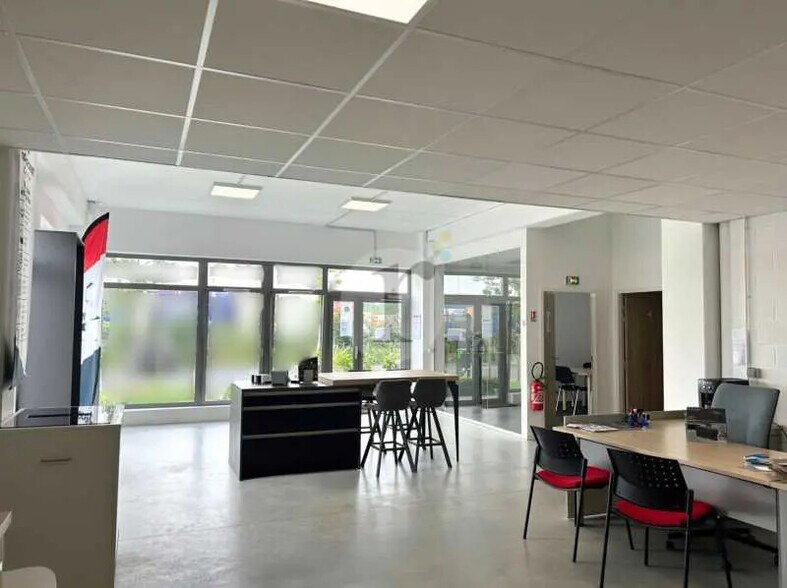 Office in Lesquin to rent - Interior Photo - Image 3 of 5