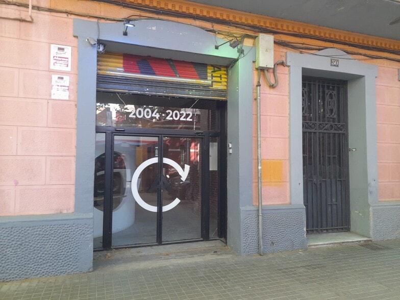 Retail in Barcelona, Barcelona to rent - Interior Photo - Image 3 of 4