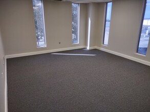 801 W Bay Dr, Largo, FL for rent Building Photo- Image 1 of 8