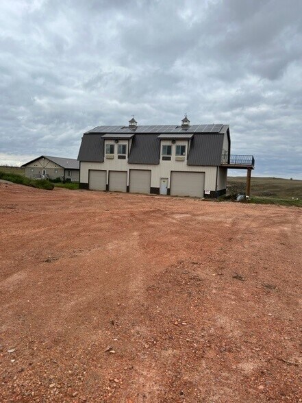 13603 38th St SW, Belfield, ND for rent - Building Photo - Image 3 of 126