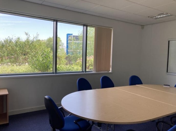 800 Brightside Ln, Sheffield to rent Interior Photo- Image 1 of 2