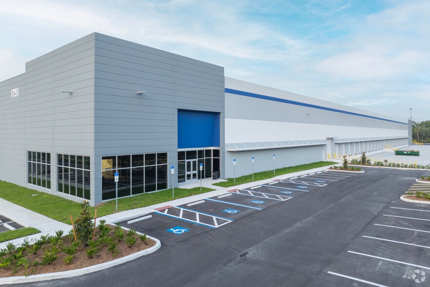 1751 Suddath Park St, Tampa, FL to rent - Building Photo - Image 1 of 11