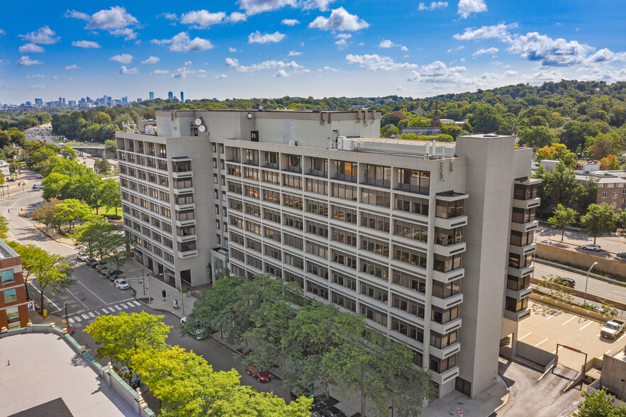 300-334 Washington St, Newton, MA for rent - Building Photo - Image 1 of 3