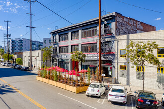 811-815 Traction Ave, Los Angeles, CA for rent Building Photo- Image 1 of 11