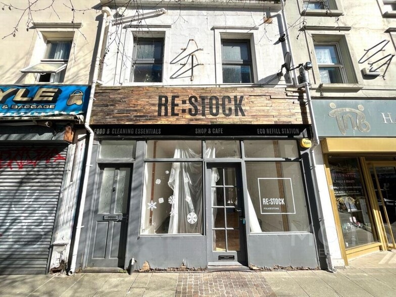 12 Guildhall St, Folkestone to rent - Building Photo - Image 2 of 8