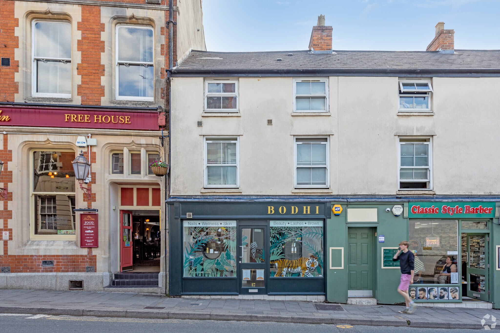 17 Russell St, Stroud for sale Primary Photo- Image 1 of 1