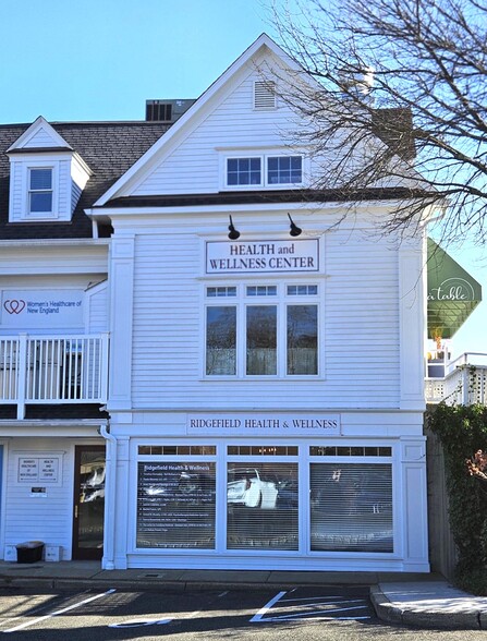 109 Danbury Rd, Ridgefield, CT for rent - Building Photo - Image 1 of 5