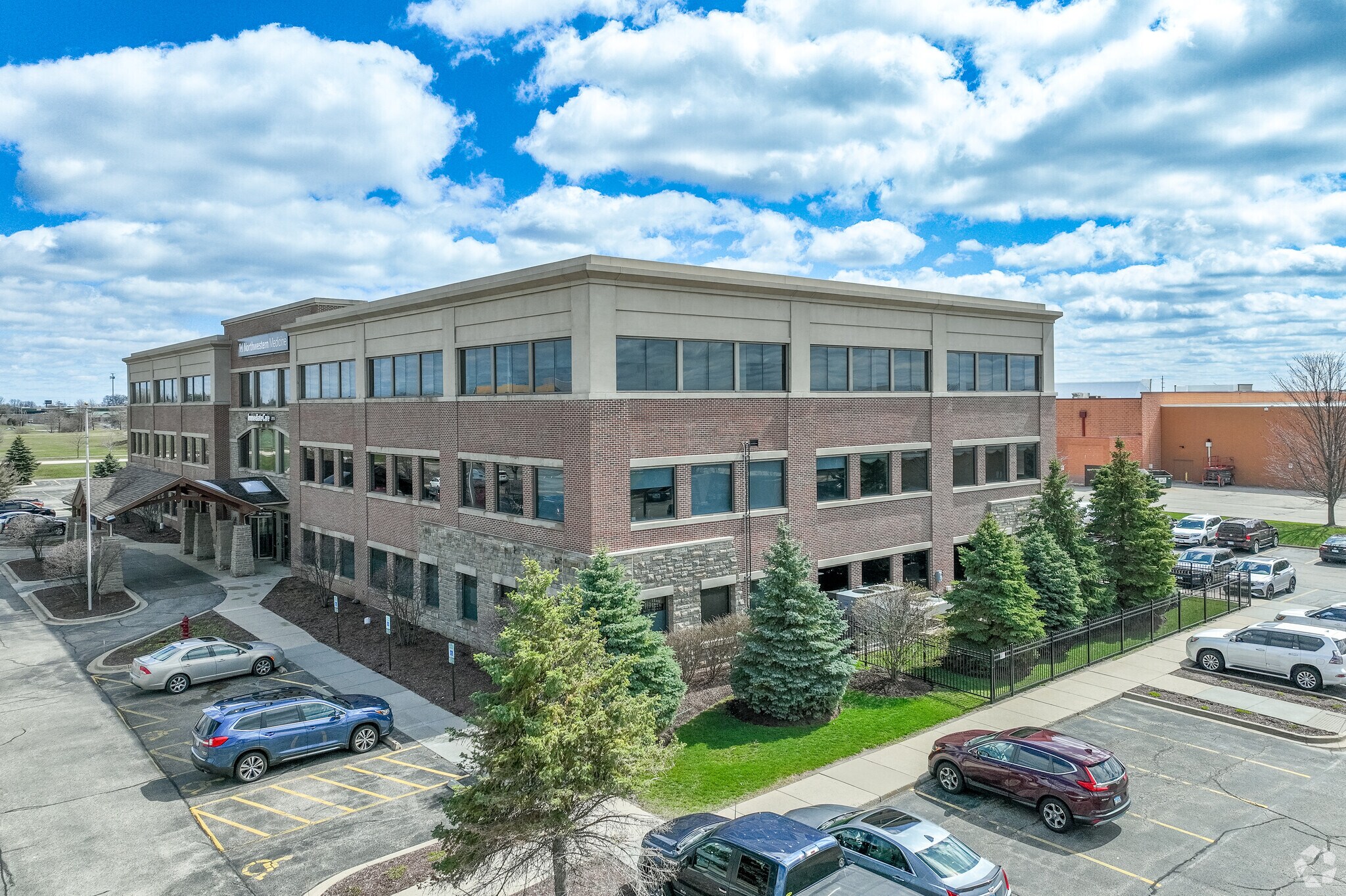 360 Station Dr, Crystal Lake, IL to rent Building Photo- Image 1 of 10