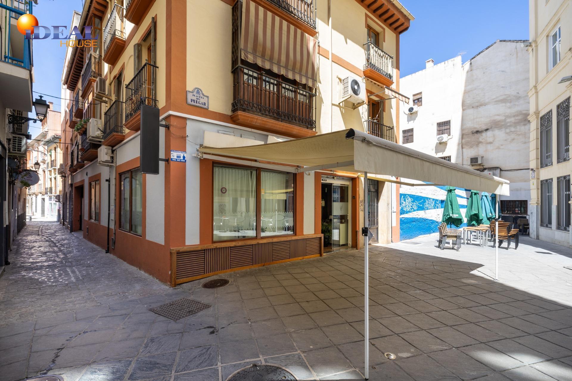 Retail in Granada for sale Building Photo- Image 1 of 21