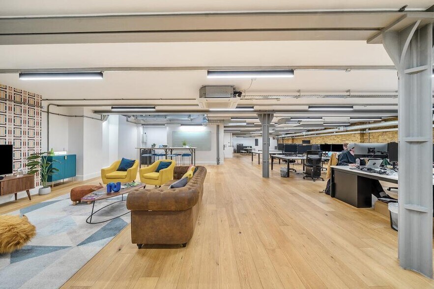 Leonard Circ, London to rent - Interior Photo - Image 2 of 68