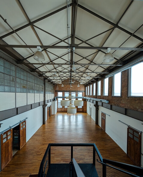 Leavitt Town Lofts portfolio of 6 properties for sale on LoopNet.co.uk - Building Photo - Image 1 of 20