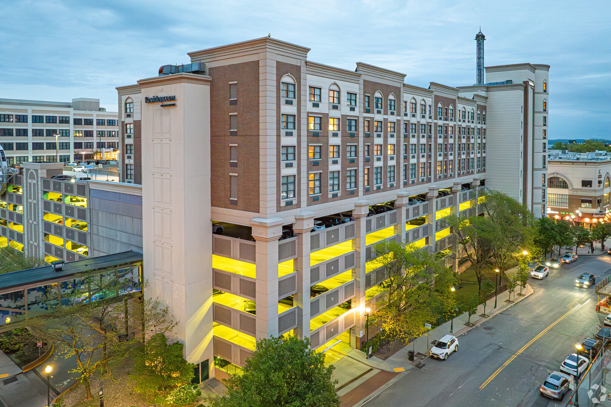 33 LeCount Pl, New Rochelle, NY to rent Primary Photo- Image 1 of 7