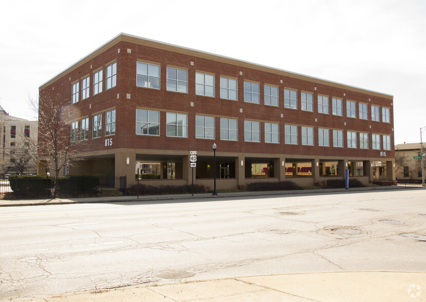 815 W Broad St, Columbus, OH for sale - Primary Photo - Image 1 of 1