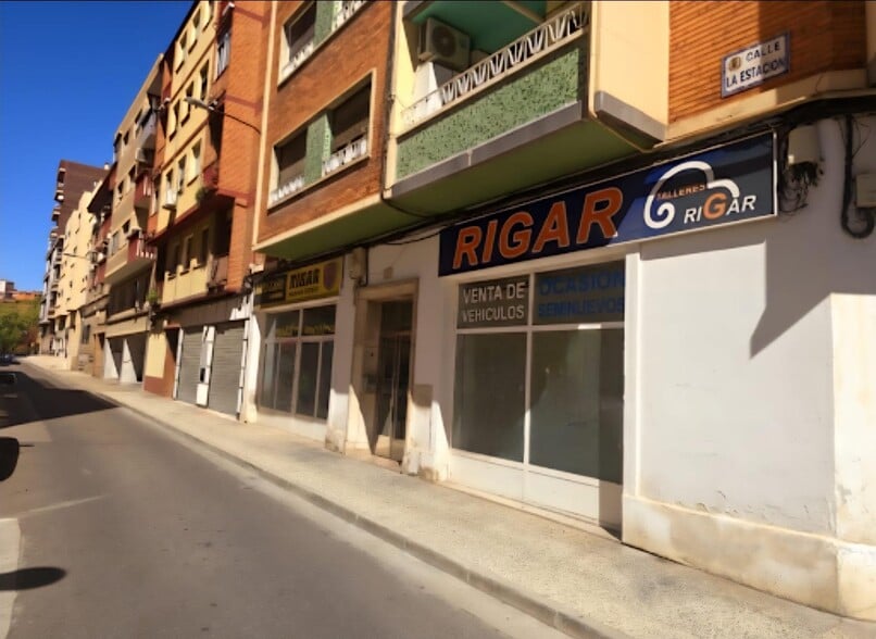 Calle de Jesús Burriel Alias, S/N, Zaragoza, Zaragoza to rent - Building Photo - Image 2 of 11
