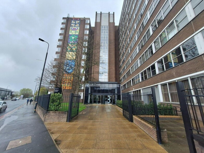 Chester Rd, Manchester to rent - Building Photo - Image 2 of 5