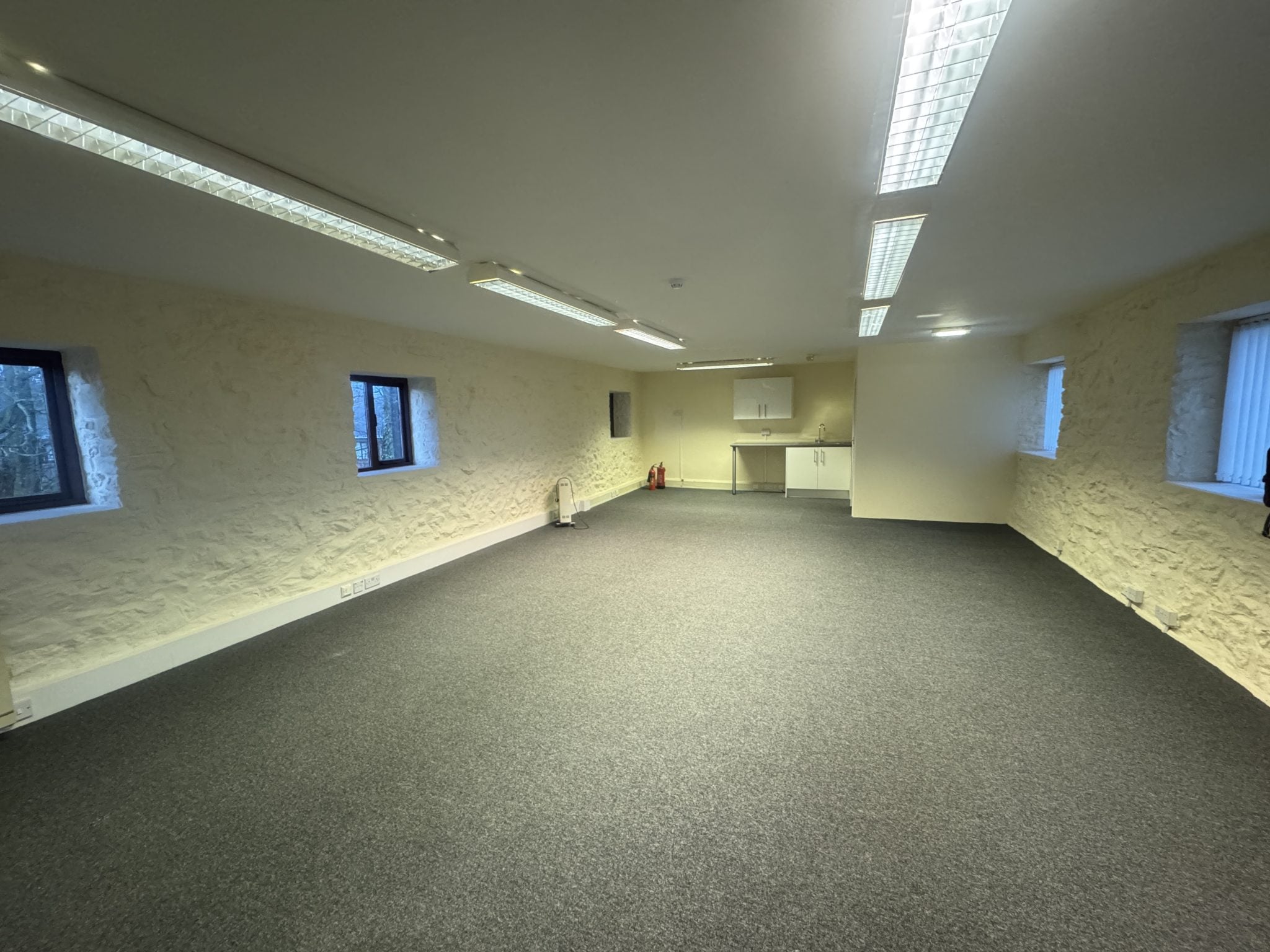 Redhills Ln, Penrith to rent Interior Photo- Image 1 of 9