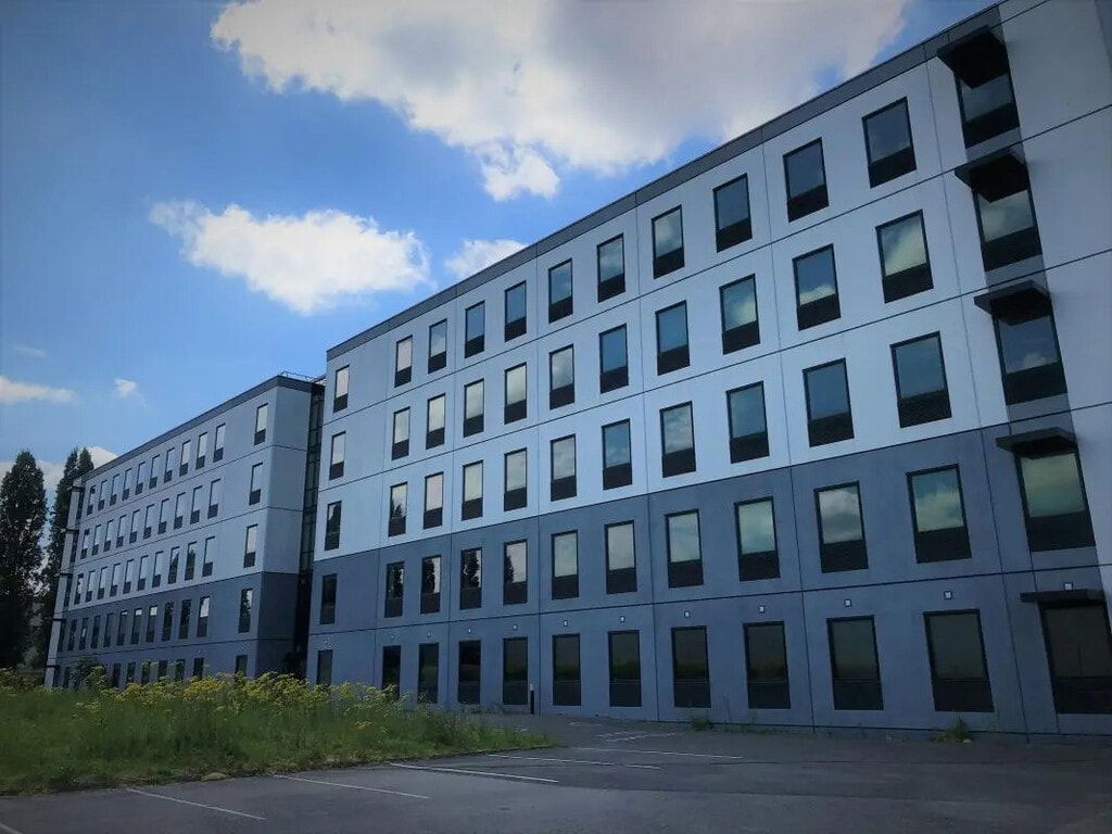 Location Bureaux 674 m² à 1 351 m² - Photo 1