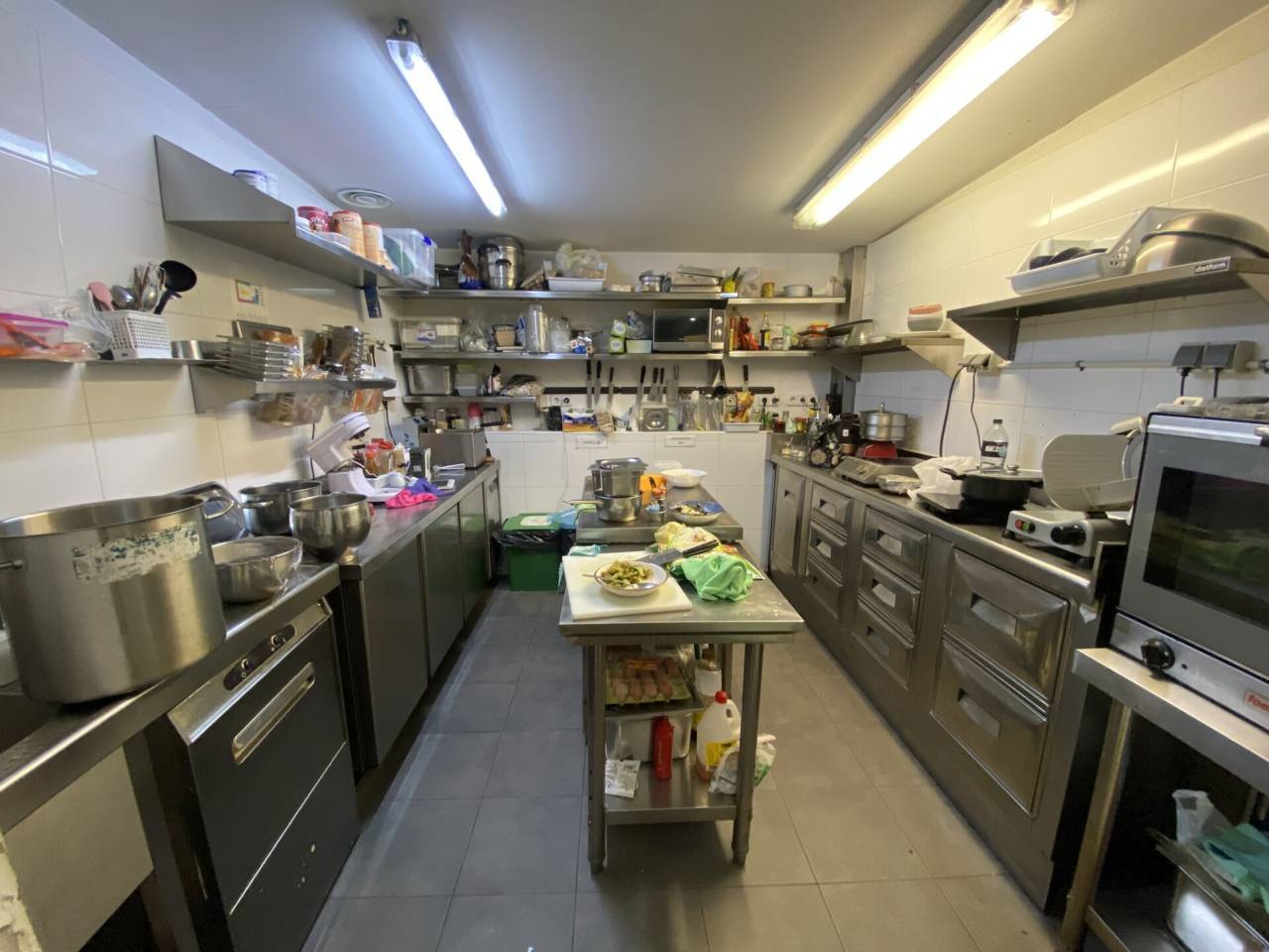 Retail in Barcelona, Barcelona to rent Interior Photo- Image 1 of 4