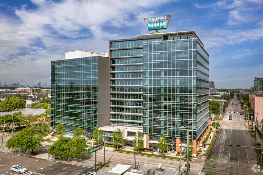 2100 Travis St, Houston, TX to rent - Building Photo - Image 3 of 23