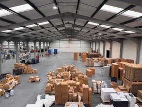 Moss Side Industrial Estate, Leyland to rent Interior Photo- Image 2 of 5