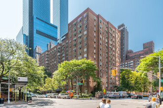 30 W 60th St, New York, NY for rent Building Photo- Image 1 of 6