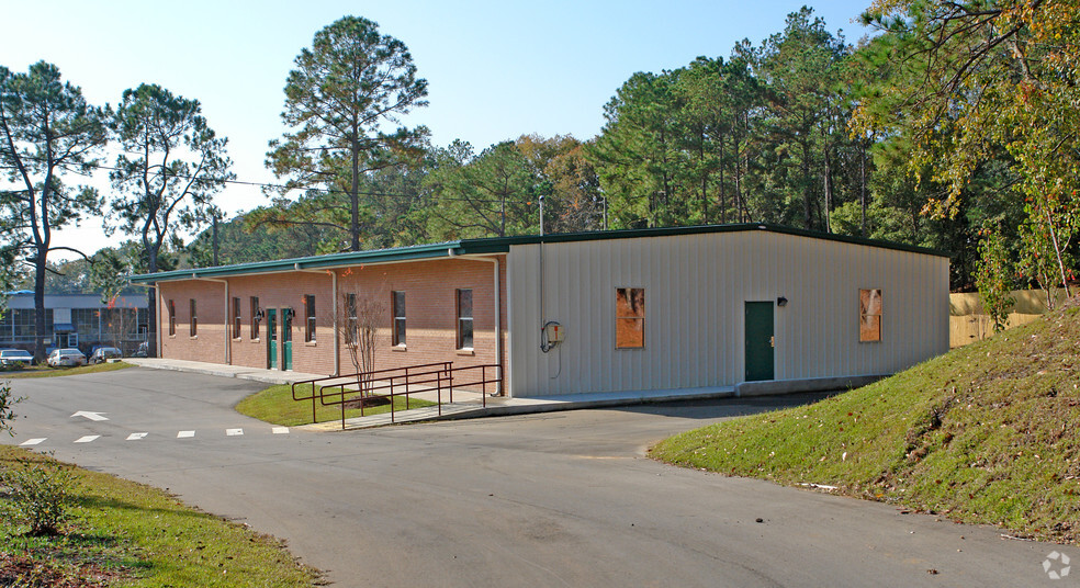 2042 Lake Bradford Rd, Tallahassee, FL for sale - Primary Photo - Image 1 of 1