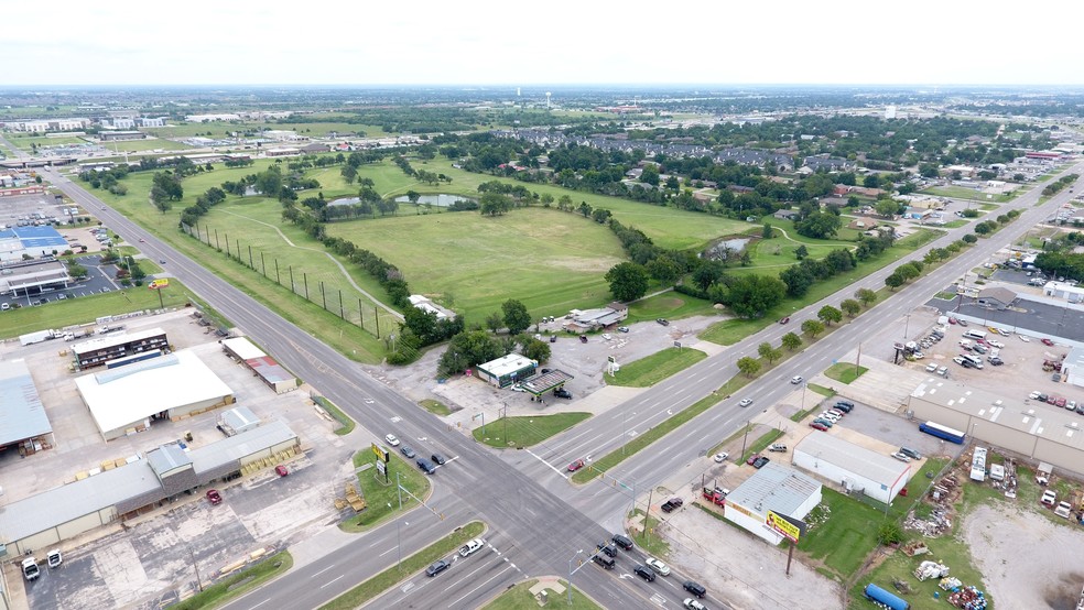 9000 S Shields Blvd, Oklahoma City, OK for sale - Primary Photo - Image 1 of 1