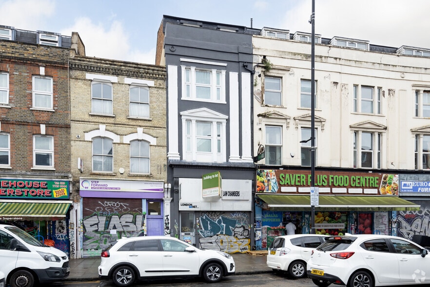 Bethnal Green Rd, London to rent - Building Photo - Image 2 of 2