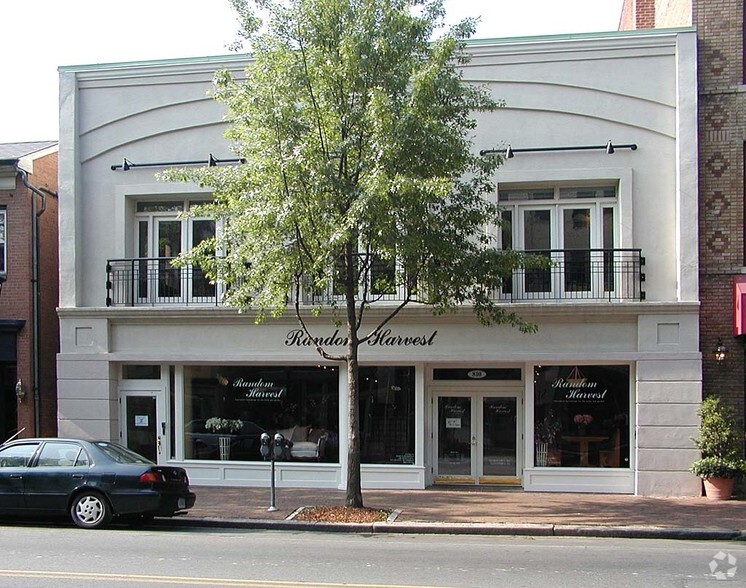 810 King St, Alexandria, VA for rent - Building Photo - Image 2 of 9