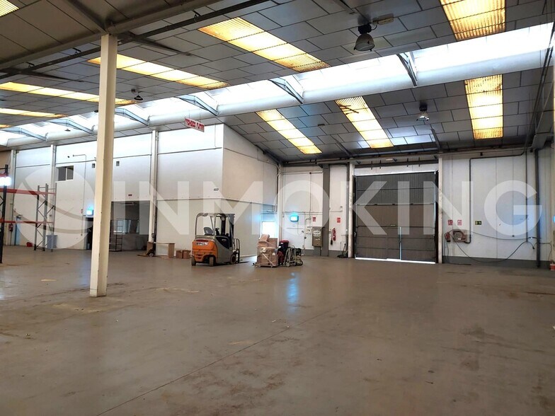 Industrial in Riba-roja de Túria, Valencia for sale - Interior Photo - Image 2 of 9