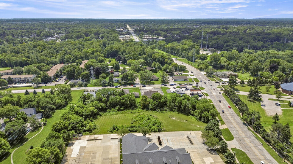 38500 Garfield Rd, Clinton Township, MI for sale - Aerial - Image 3 of 14