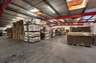 Campfield Rd, Southend On Sea to rent Interior Photo- Image 2 of 4