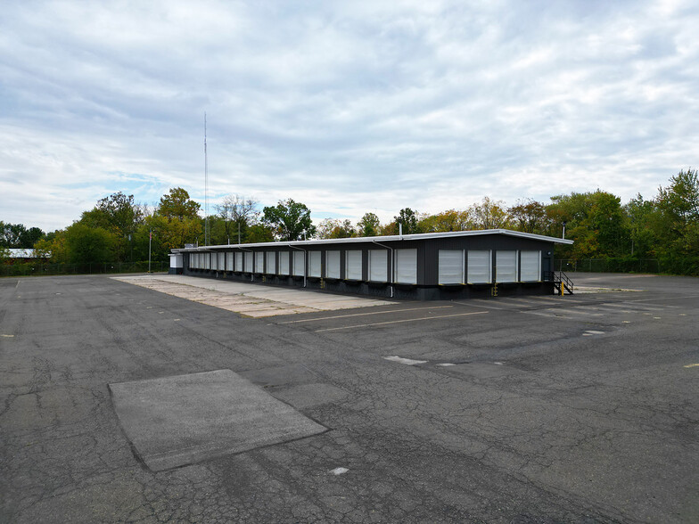 750 County Line Rd, Colmar, PA for rent - Building Photo - Image 2 of 6