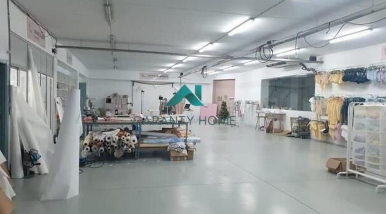 Industrial in Bollullos de la Mitación, Sevilla to rent Interior Photo- Image 1 of 5