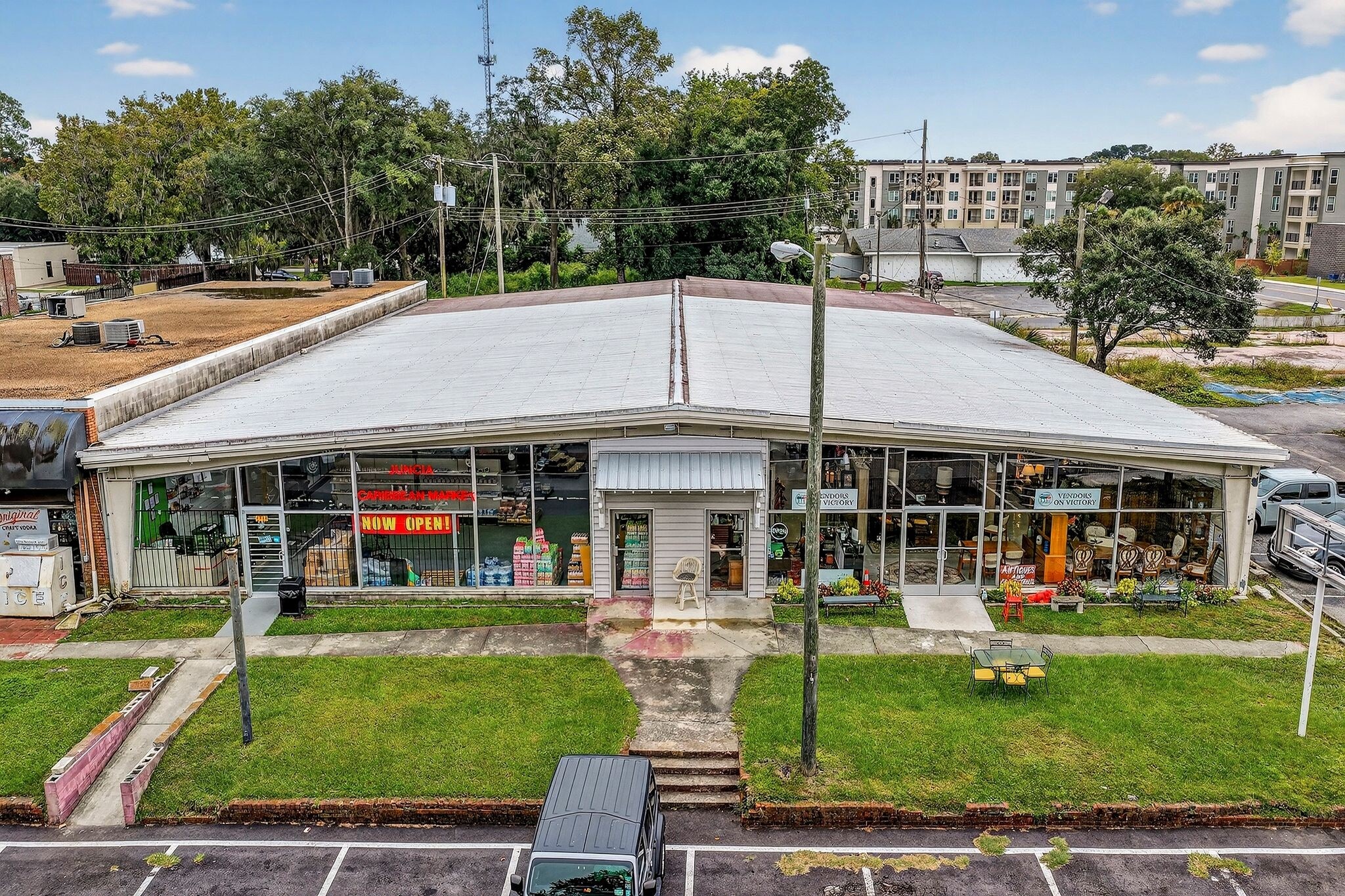 1711 E Victory Dr, Savannah, GA for sale Building Photo- Image 1 of 22