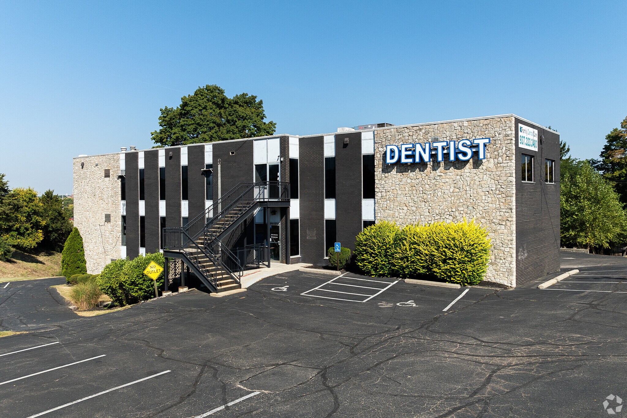 1240 E Main St, Springfield, OH for sale Building Photo- Image 1 of 24