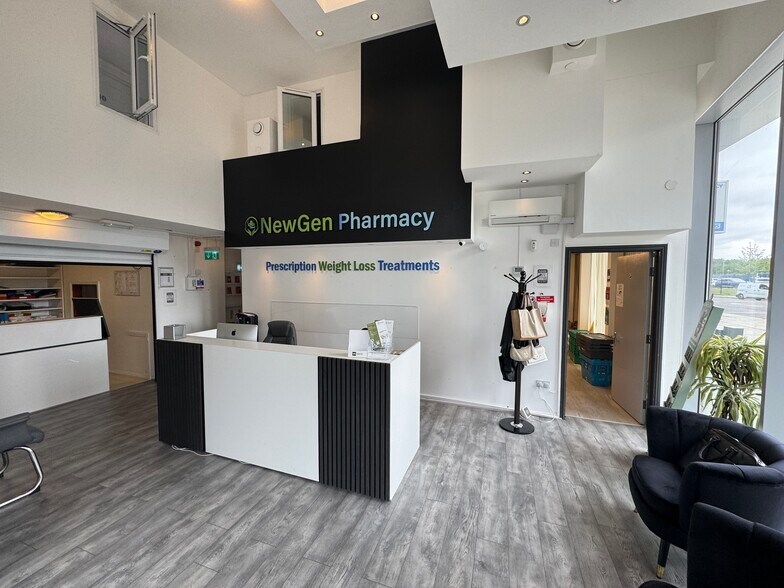 High Street, London for sale - Building Photo - Image 2 of 5