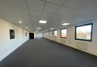 Office in Lisses to rent Interior Photo- Image 2 of 2