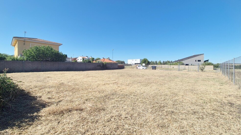 Land in Villamayor, Salamanca for sale - Building Photo - Image 2 of 14