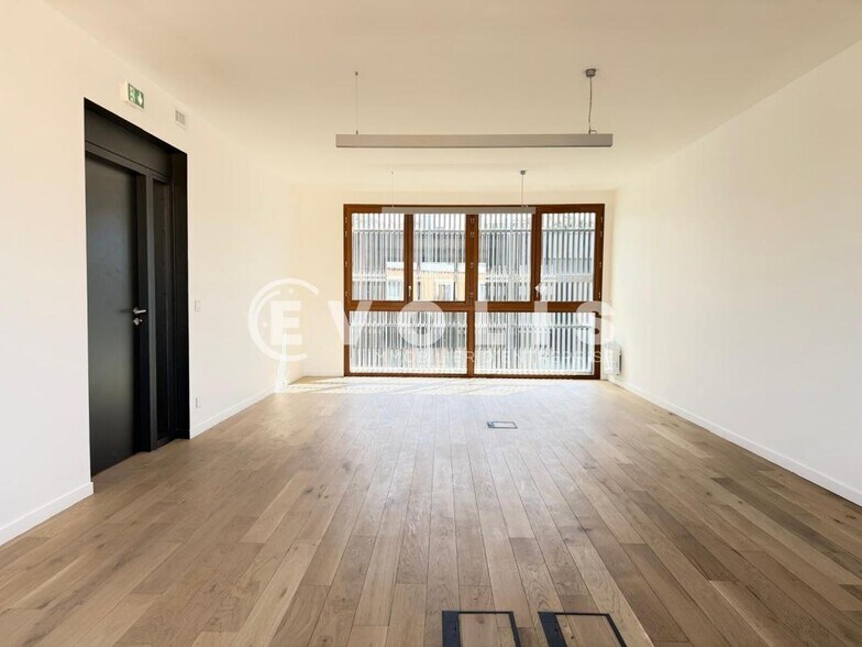 74 Rue Marat, Ivry-sur-Seine to rent - Interior Photo - Image 3 of 34