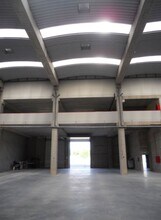 Industrial in Madrid, Madrid to rent Interior Photo- Image 2 of 3