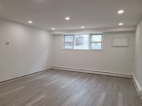 86-47 Highland Ave, Jamaica, NY for rent Building Photo- Image 1 of 6