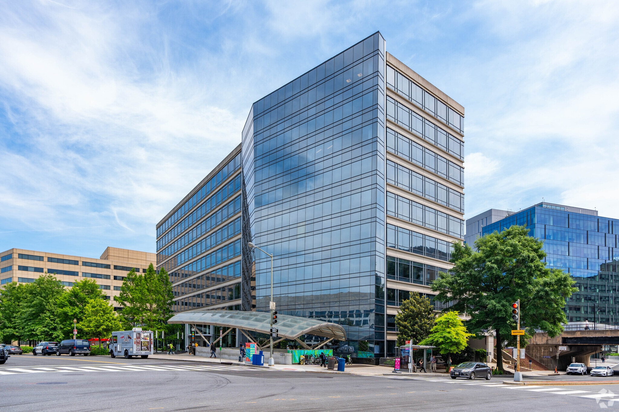600 Maryland Ave SW, Washington, DC to rent Primary Photo- Image 1 of 28