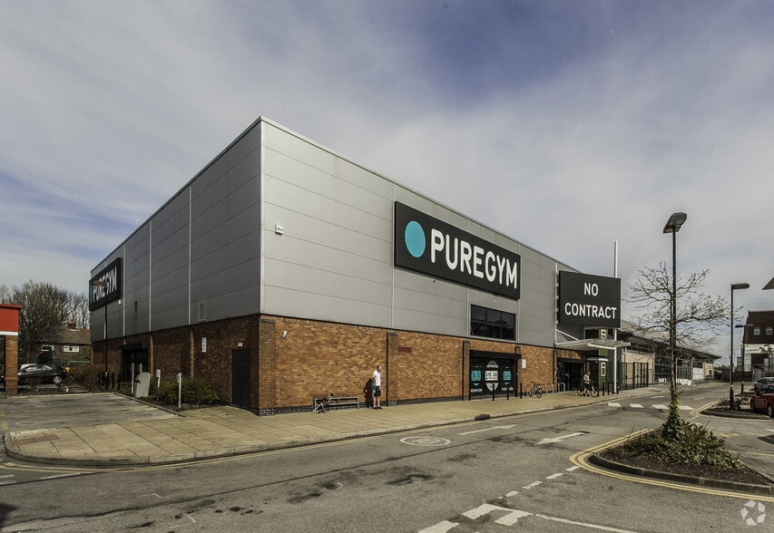 Grand National Ave, Liverpool for sale - Primary Photo - Image 1 of 1